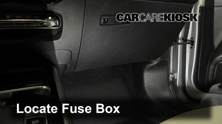 2020 Mercedes-Benz GLB250 4Matic 2.0L 4 Cyl. Turbo Fusible (intérieur)